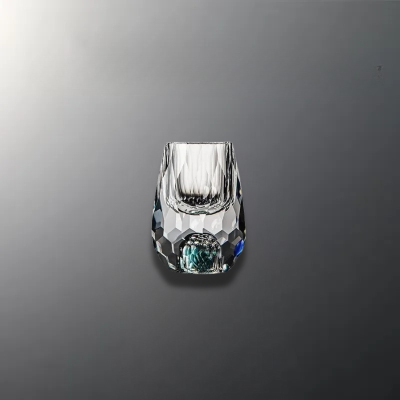 Kin Glas mit Goldakzent · 1+1 gratis
